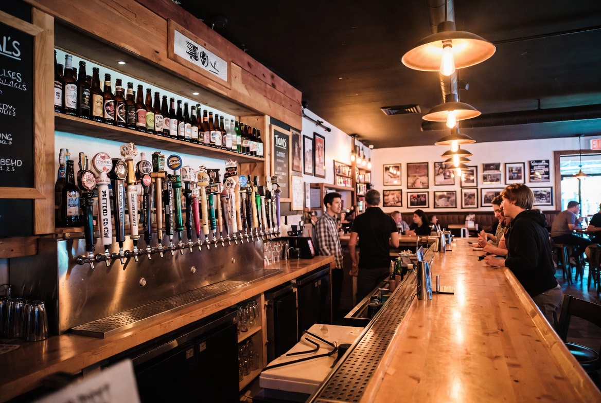 Sugar Maple craft beer bar in Bay View Milwaukee