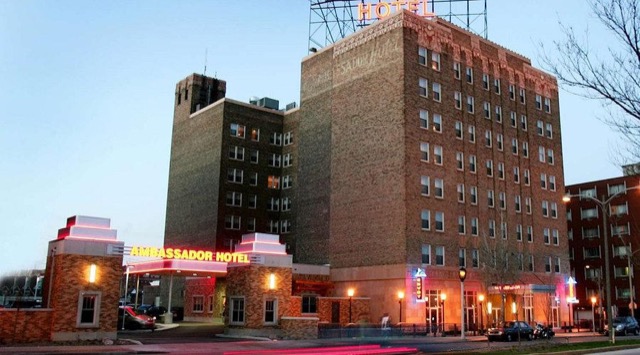 Ambassador Hotel Milwaukee